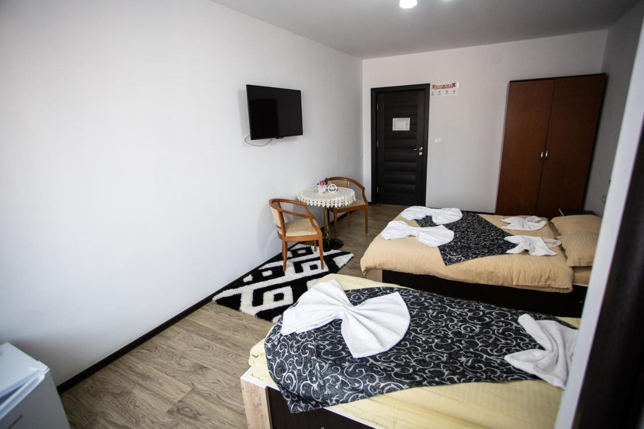 Casa Alex Hotel Târgu Jiu Екстериор снимка
