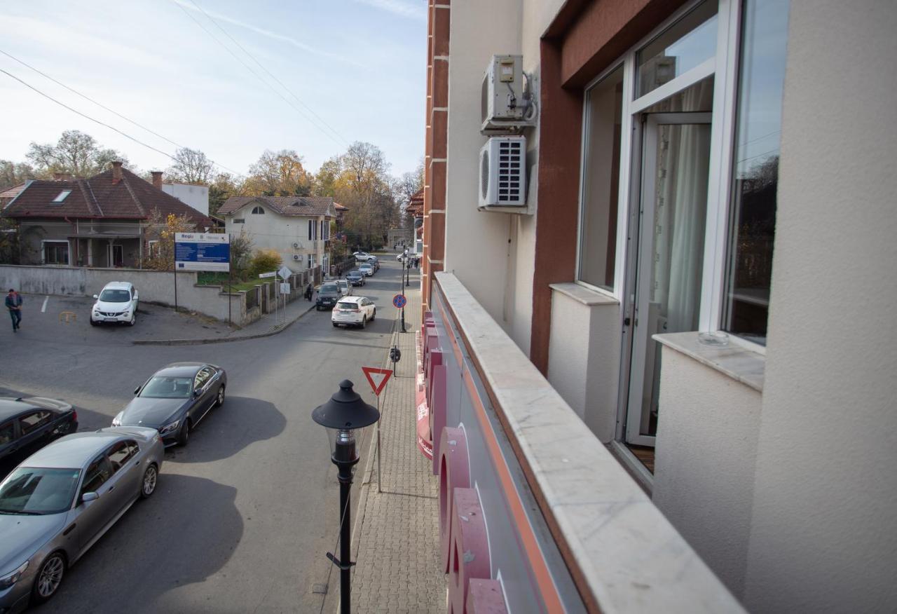 Casa Alex Hotel Târgu Jiu Екстериор снимка